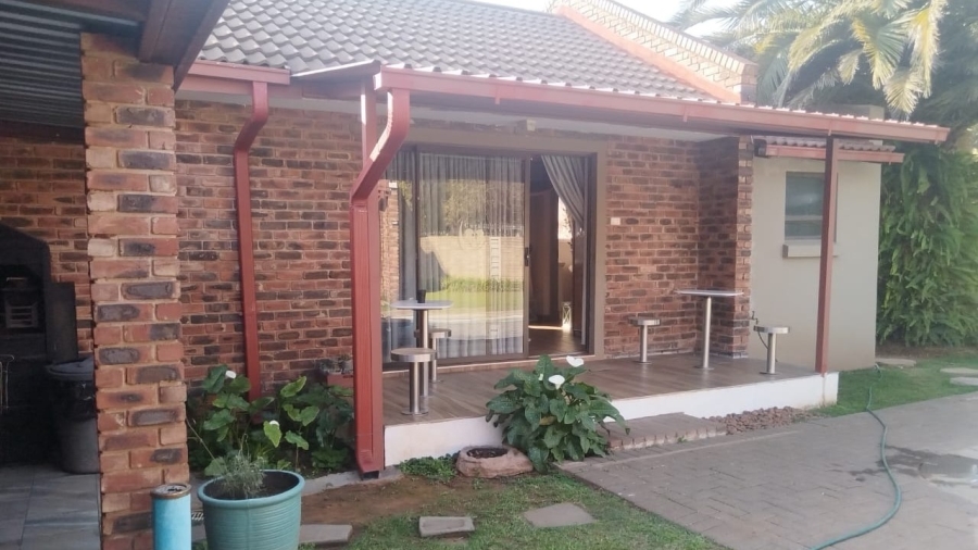 12 Bedroom Property for Sale in Pellissier Free State